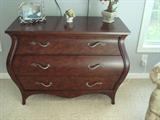 Ethan Allen Bombe Chest