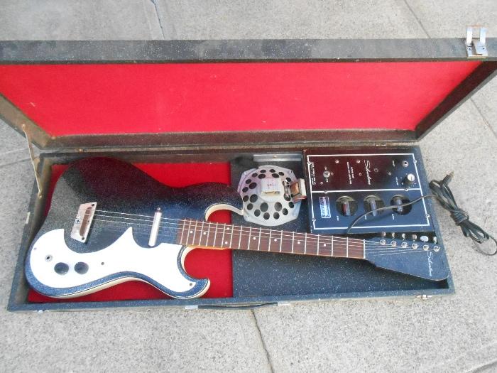  Exene's early 60's Silvertone all-in-one 1448
