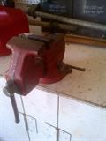 Medium-sized workbench vise. Price will include your labor to remove it from our client's workbench!