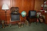 Lighted Globe - Vintage TV's