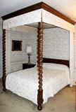 Lot#1253, BAKER FURNITURE CO. 'BRITANNIA COLLECTION' FOUR-POSTER BED, H 94"Molded wood canopy with four rope twist supports, Baker Furniture Company style number 3975.