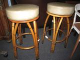 Pair of stools - Oak to look like rattan