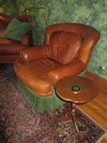 PEARSON LEATHER CHAIR  (small table not in sale)