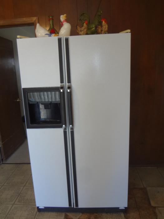 Kenmore 2-door refrigerator