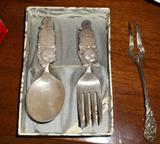 Child's utensil set.