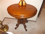 Late 1800s parlor table