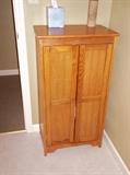 OAK CABINET
