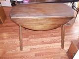 PINE DROP LEAF TABLE