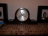 WIND UP MANTLE CLOCK