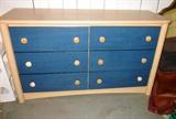 Solid wood 6-Drawer chest - like new!