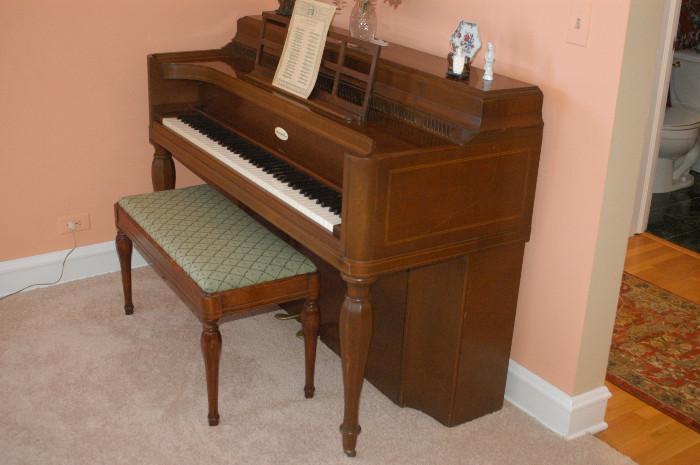 Steinway & Sons Upright 100 Piano serial # 385518