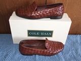 COLE HAAN LEATHER FLATS, COMES WITH ORIGINAL BOX
