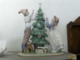 Lladro figurine "Trimming the tree"