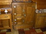 Beautiful Oak Icebox