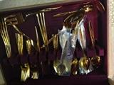 Gold Tone Flatware 8 Piece Place Setting Plus chest