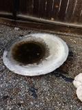 BIRD BATH TOP CEMENT