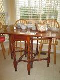 Antique gate-leg table w small drawer