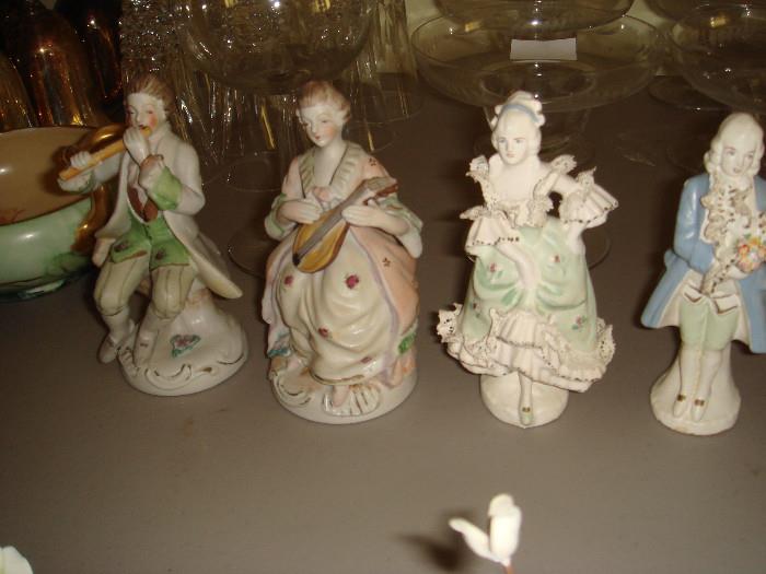 statues figurines colonial Victorian ceramic pottery