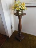 1800's Oak Pedestal