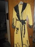 vintage Chenille yellow/black robe