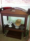 Serving cart