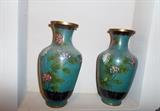 pair closoine vases