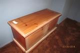 Lane cedar chest