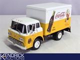 Ertl&nbsp;"Collectibles" 1:25 Ford C-800 Coca-Cola&nbsp;Delivery Die-cast Truck&nbsp;
