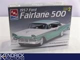 AMT Ertl&nbsp;1:25 1957 Ford Fairlane 500&nbsp;Model Kit
