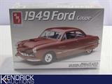 AMT Ertl&nbsp;1:25 1949 Ford Coupe Model Kit

