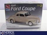 AMT Ertl&nbsp;1:25 1949 Ford Coupe Model Kit
