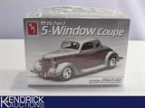 AMT Ertl&nbsp;1:25 1936 Ford 5-Window Coupe Model Kit
