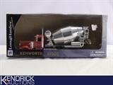 New Ray Long Hauler Collection 1:32&nbsp;Kenworth&nbsp;Die-cast Cement Mixer Truck
