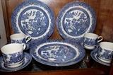 Churchill "Blue Willow" 12pc set