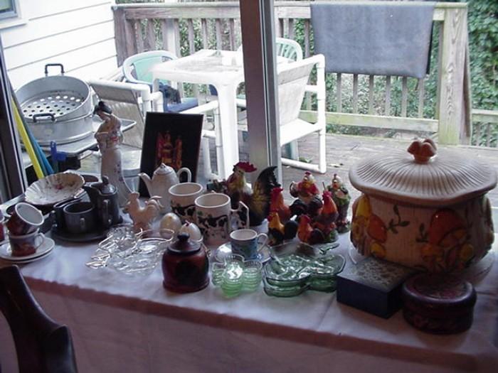 Miscellaneous ceramics and collectibles