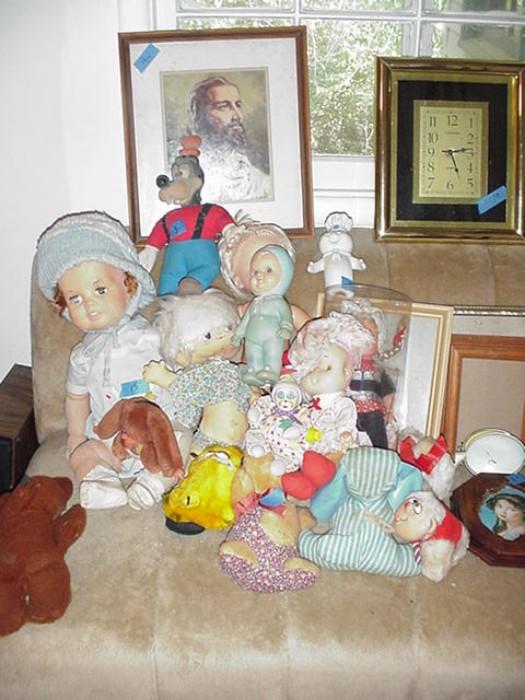 Many baby doll and doll clothes