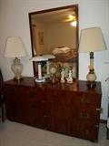 Henredon dresser w/mirror