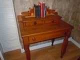 1800s small desk