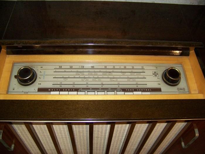 Vintage Stereo-Radio