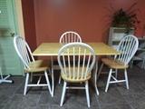Kitchen Table w/4 chairs (white & oak wood)