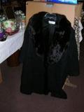 Ladies coat with fur collar