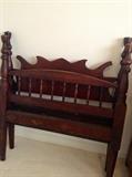 Antique single size bed