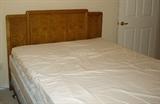 Queen bed, gel foam pad