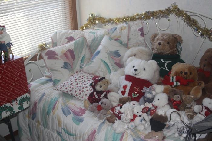 day bed in excellent condition