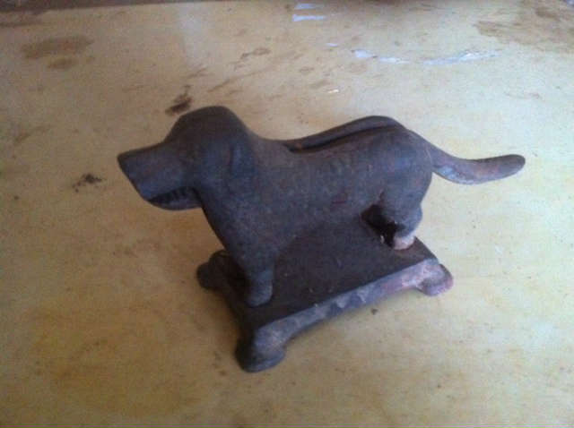 nutcracker iron dog