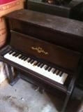 FABULOUS CHILD SIZE UPRIGHT PIANO