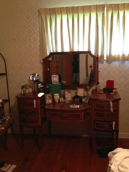 Beautiful dressing table from Congressman Ray Thornton's Estate, and many nice dressing table accessories