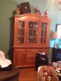 BROYHILL CHINA CABINET