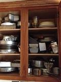 Tons of bakeware!