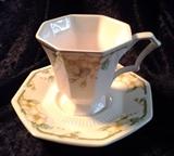 C17  Nikko’s Dog Wood Classic Collection, 18 Cups & 12 Saucers * 1 small chip in the handle of 1 of the cups and 1 small chip on the rim of 1 of the saucers, Very elegant perfect for an afternoon Tea Party